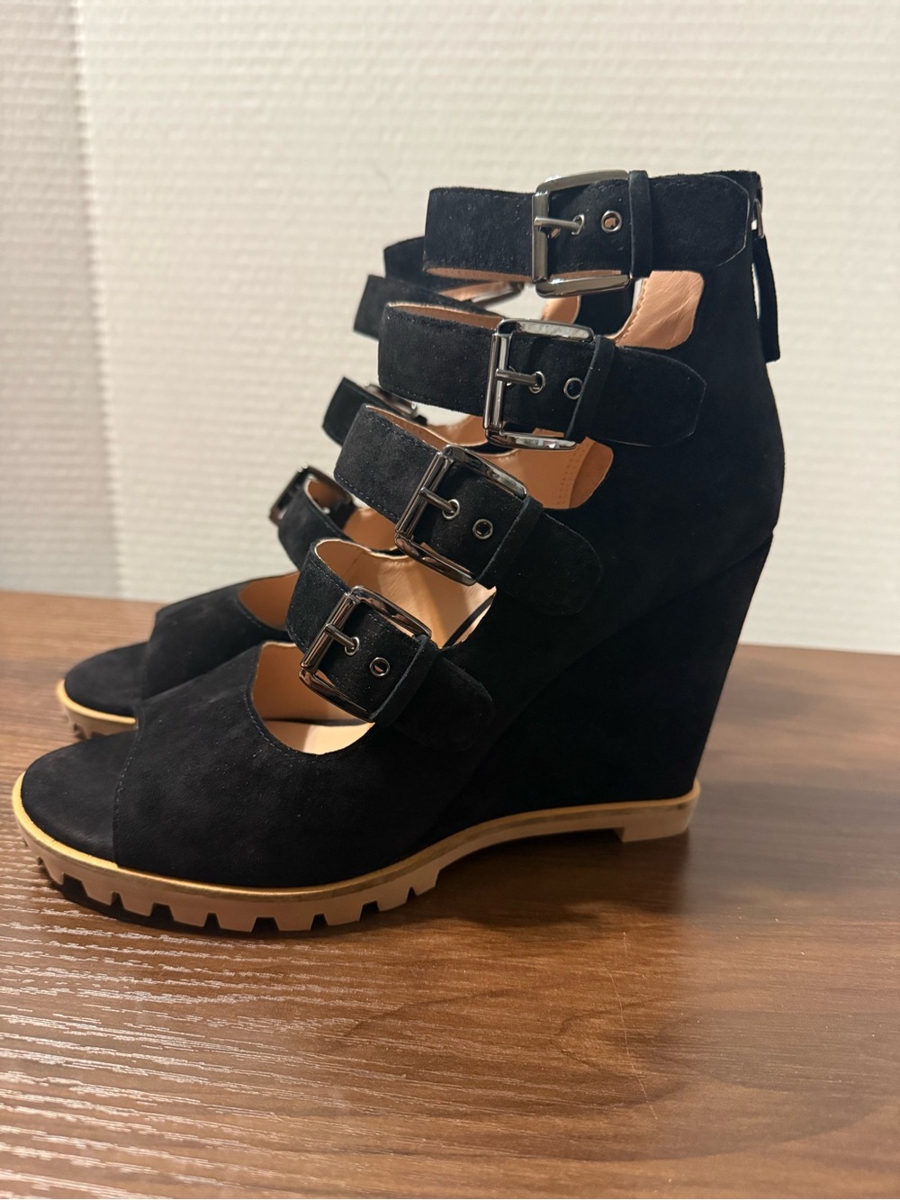 New! Paolo Black Suede Multi-Buckle Wedge Sandals Size 10 - Picture 2 of 8